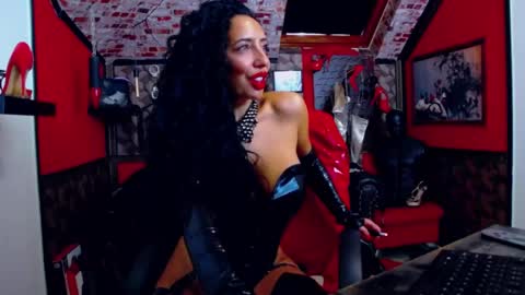 Snapshot of belatrixdomme chatting on 08.04.26 BelatrixDomme online show from 08.04.26