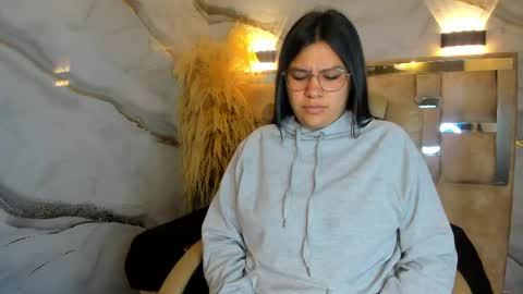 Snapshot of belen_green chatting on 05.02.26 Belen online show from 05.02.26