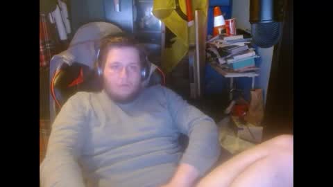 Snapshot of belgiandudeantwerp chatting on 01.13.25 Belgian Dude online show from 01.13.25