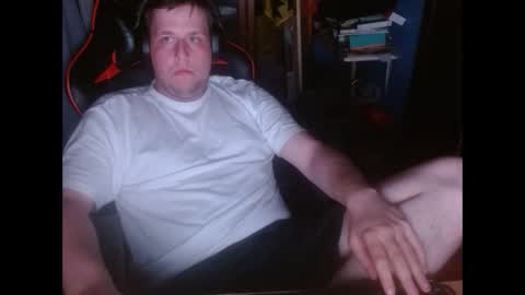 Snapshot of belgiandudeantwerp chatting on 09.13.25 Belgian Dude online show from 09.13.25