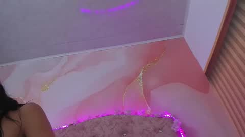 Melanie  online show from 12.01.25