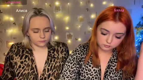 bella_and_alice online show from 12.18.25