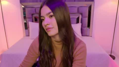 Bella  online show from 11.04.25