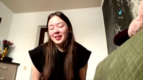 Snapshot of bella_dolletares chatting on 02.23.26 Hanna here Welcome online show from 02.23.26