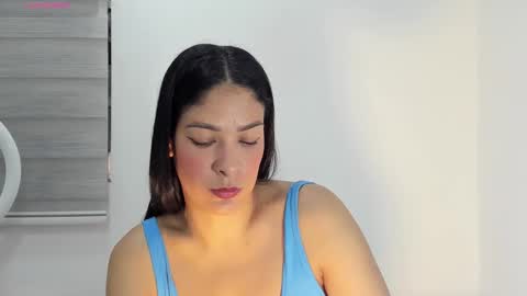 Laura online show from 10.30.25