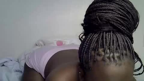 Snapshot of bella_noire1 chatting on 06.01.26 bella_noire1 online show from 06.01.26