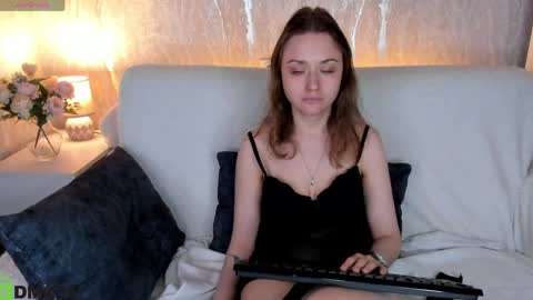 Linda Bella online show from 04.09.26