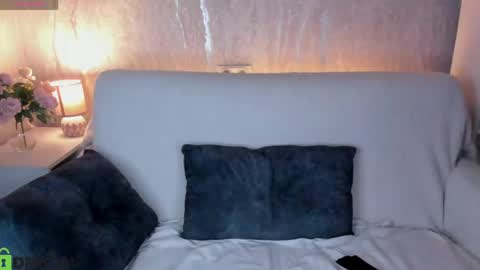 Linda Bella online show from 04.12.26