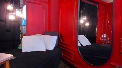 Bella Riviera online show from 04.15.26