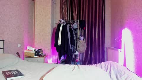 bella sims online show from 04.09.26