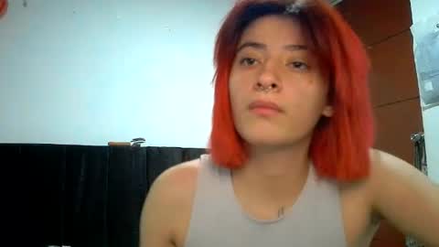 Snapshot of bella_thorne1999 chatting on 06.17.26 bella_thorne1999 online show from 06.17.26