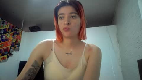 Snapshot of bella_thorne1999 chatting on 07.19.26 bella_thorne1999 online show from 07.19.26