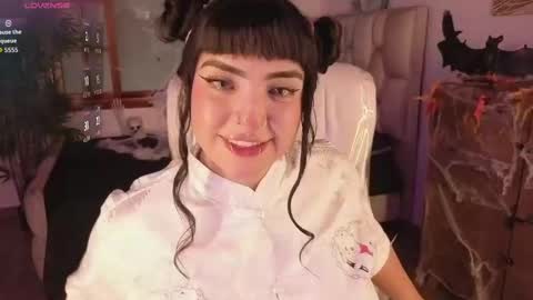 Bella  online show from 10.16.25