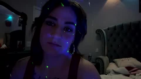 Snapshot of bellabeanz chatting on 06.04.26 Roxy Rain online show from 06.04.26