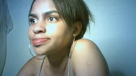 Snapshot of bellabeltra chatting on 12.10.24 Bella online show from 12.10.24