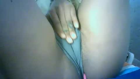 Snapshot of bellabeltra chatting on 12.21.24 Bella online show from 12.21.24