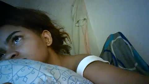 Snapshot of bellabeltra chatting on 01.15.25 Bella online show from 01.15.25