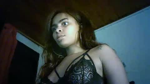 Snapshot of bellabeltra chatting on 01.23.25 Bella online show from 01.23.25