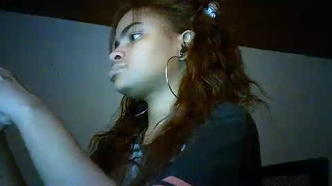 Snapshot of bellabeltra chatting on 01.24.25 Bella online show from 01.24.25