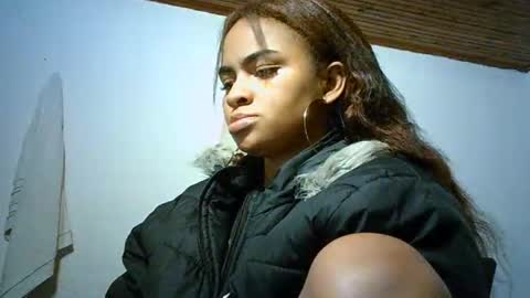 Snapshot of bellabeltra chatting on 01.29.25 Bella online show from 01.29.25