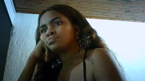 Snapshot of bellabeltra chatting on 02.02.25 Bella online show from 02.02.25