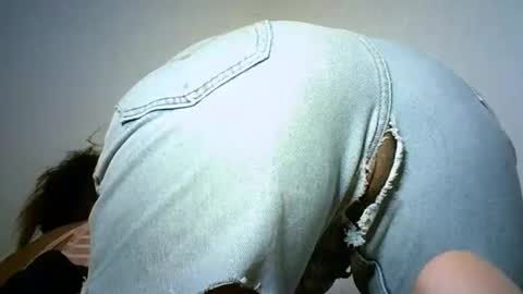 Snapshot of bellabeltra chatting on 03.10.25 Bella online show from 03.10.25