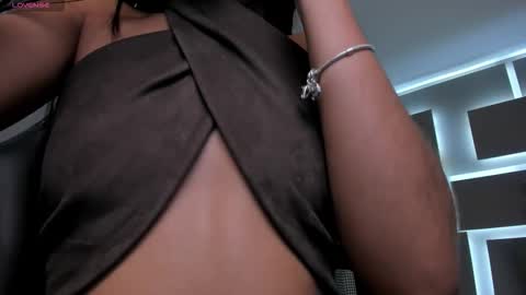 Snapshot of bellacarteer_ chatting on 10.16.25 Bella C online show from 10.16.25
