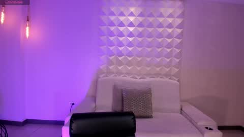 Bella online show from 04.08.26