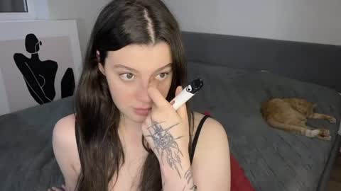 Snapshot of bellafae chatting on 06.14.26 Baila online show from 06.14.26
