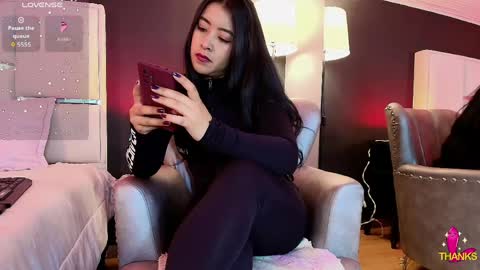 Snapshot of bellafernandez chatting on 05.21.26 Bella online show from 05.21.26