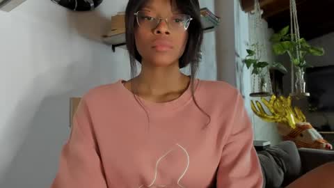 Snapshot of bellahproudly chatting on 04.21.26 Bellah online show from 04.21.26