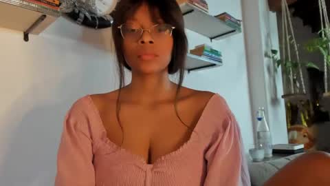 Snapshot of bellahproudly chatting on 04.29.26 Bellah online show from 04.29.26
