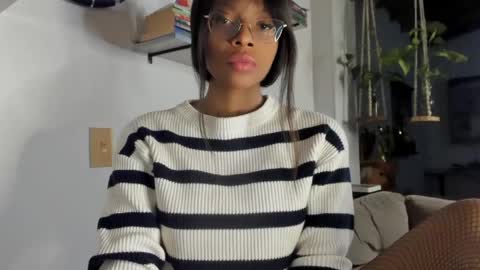 Snapshot of bellahproudly chatting on 05.10.26 Bellah online show from 05.10.26