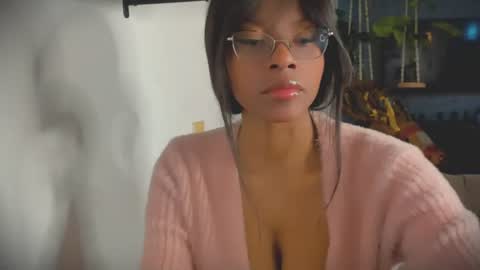 Snapshot of bellahproudly chatting on 06.18.26 Bellah online show from 06.18.26