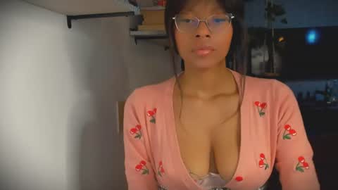 Snapshot of bellahproudly chatting on 06.24.26 Bellah online show from 06.24.26