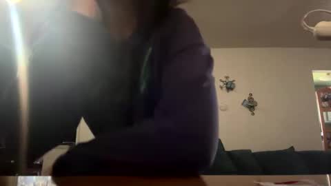 Bella Moon  online show from 09.17.25