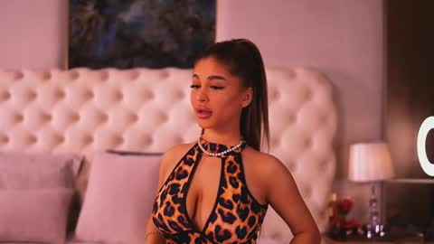 Bella online show from 04.12.26