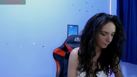 bellaqueen0701 online show from 09.19.25