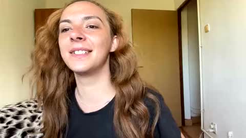 Snapshot of bellaqueen0701 chatting on 05.29.26 bellaqueen0701 online show from 05.29.26