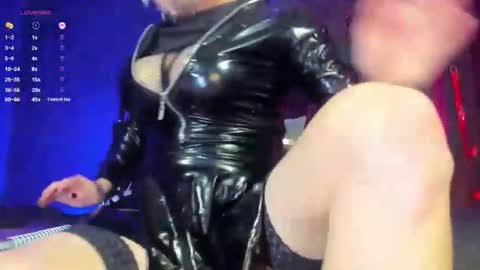 bellaqueen_sex online show from 03.22.26