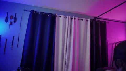 Bellaskeykeeper online show from 04.08.26