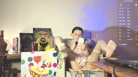 MY OLD PAGE IS NO LONGER. THIS IS MY NEW online show from 10.22.25