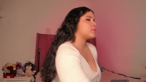 Bella online show from 02.21.25