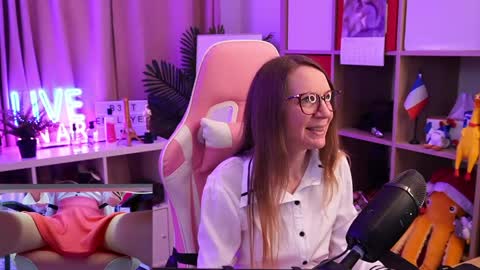 Alice online show from 05.05.26