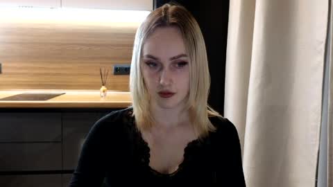 Snapshot of belle_vill chatting on 04.04.26 Belle online show from 04.04.26