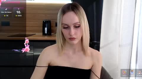 Snapshot of belle_vill chatting on 04.10.26 Belle online show from 04.10.26