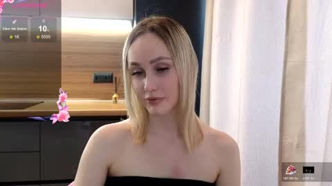 Snapshot of belle_vill chatting on 04.29.26 Belle online show from 04.29.26