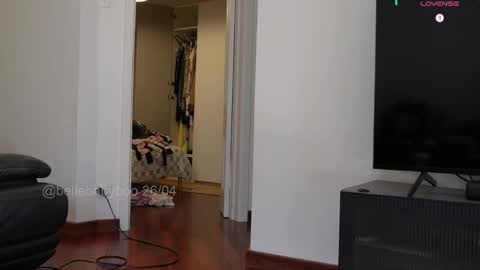 Snapshot of bellebabyboo chatting on 04.26.26 BELLE online show from 04.26.26