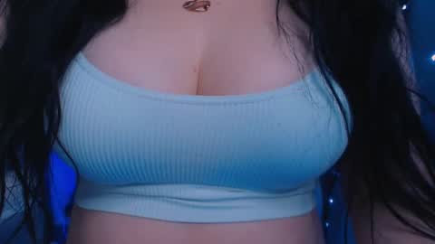 Snapshot of bellelovexx chatting on 01.22.25 Hello I am kind friendly and cute girl online show from 01.22.25