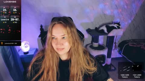 Your Annabelle Wolf  online show from 12.27.24